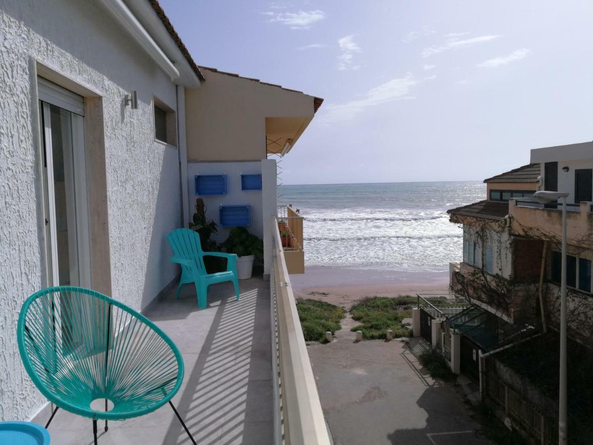 Colori A Mare Apartment *