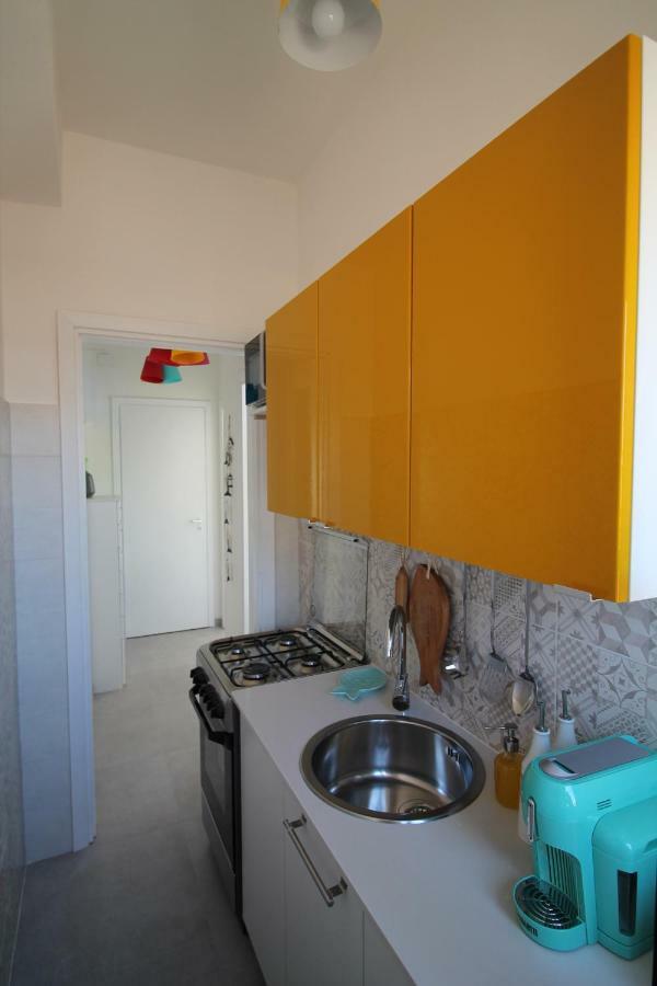 Colori A Mare Apartment *
